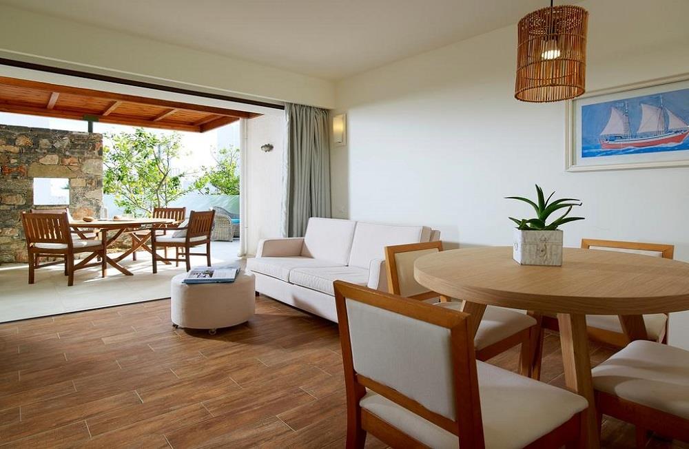 Family 3 Bedroom Suite with Garden View