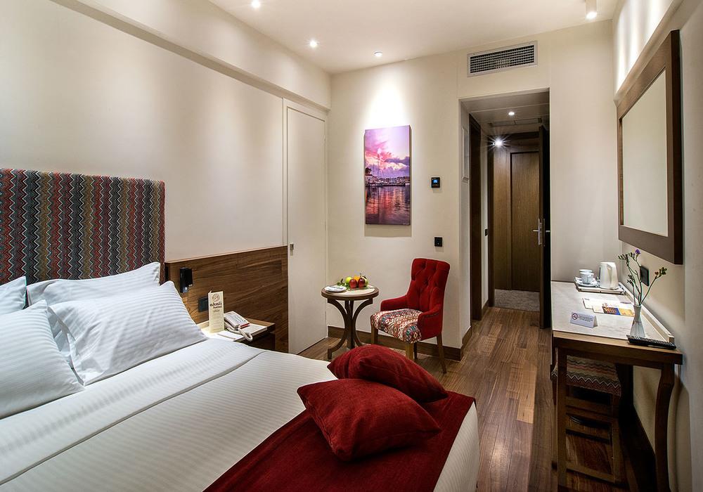 0001_Superior-Family-Room-Connecting-Overview-1