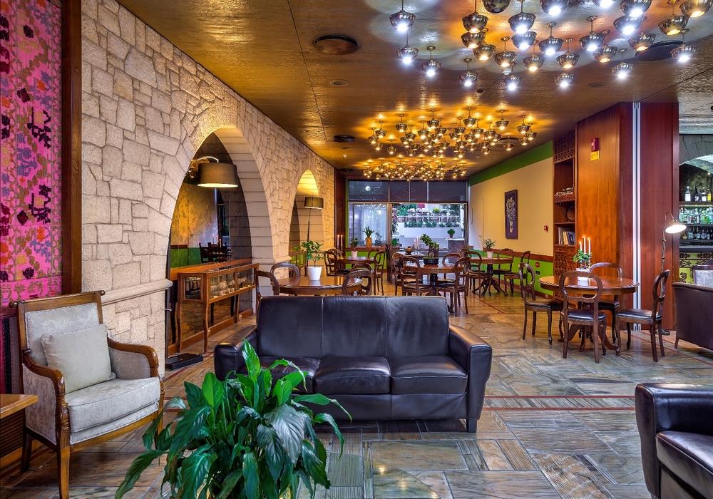 akali-hotel-Cretan_-corner