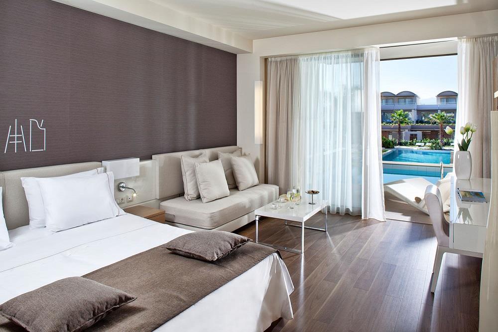 deluxe room with private pool