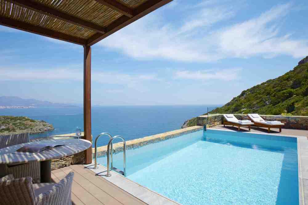 Three-bedroom Family Villa with private pool 3
