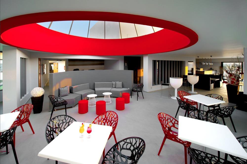 Kipriotis_Panorama_Red_Sky_Bar_2