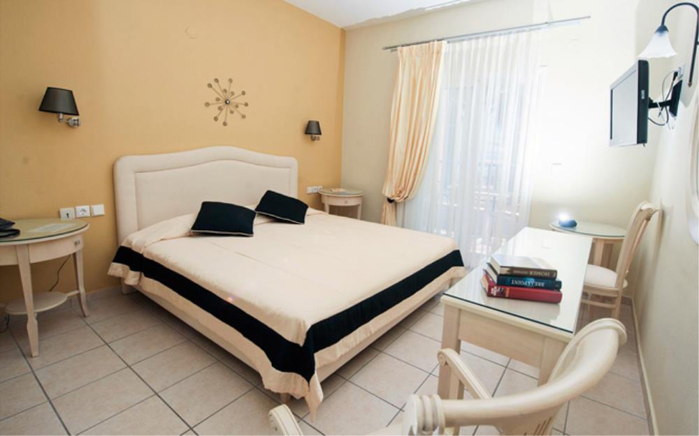 Double Rooms sea view j