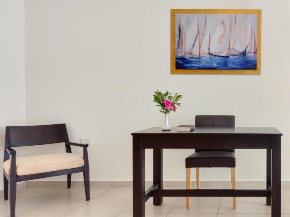 One-Bedroom Suite3