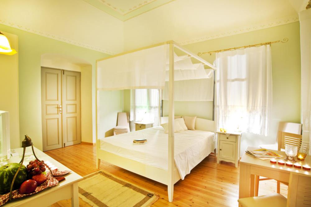 room8