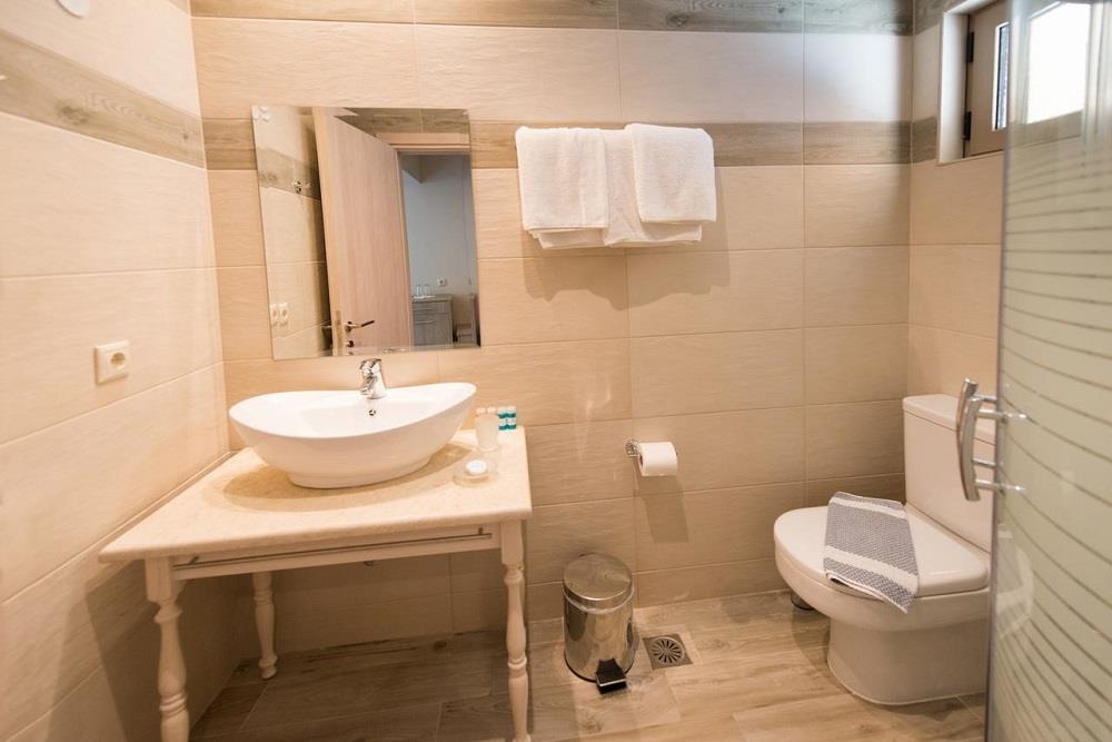 bathroom - superior room