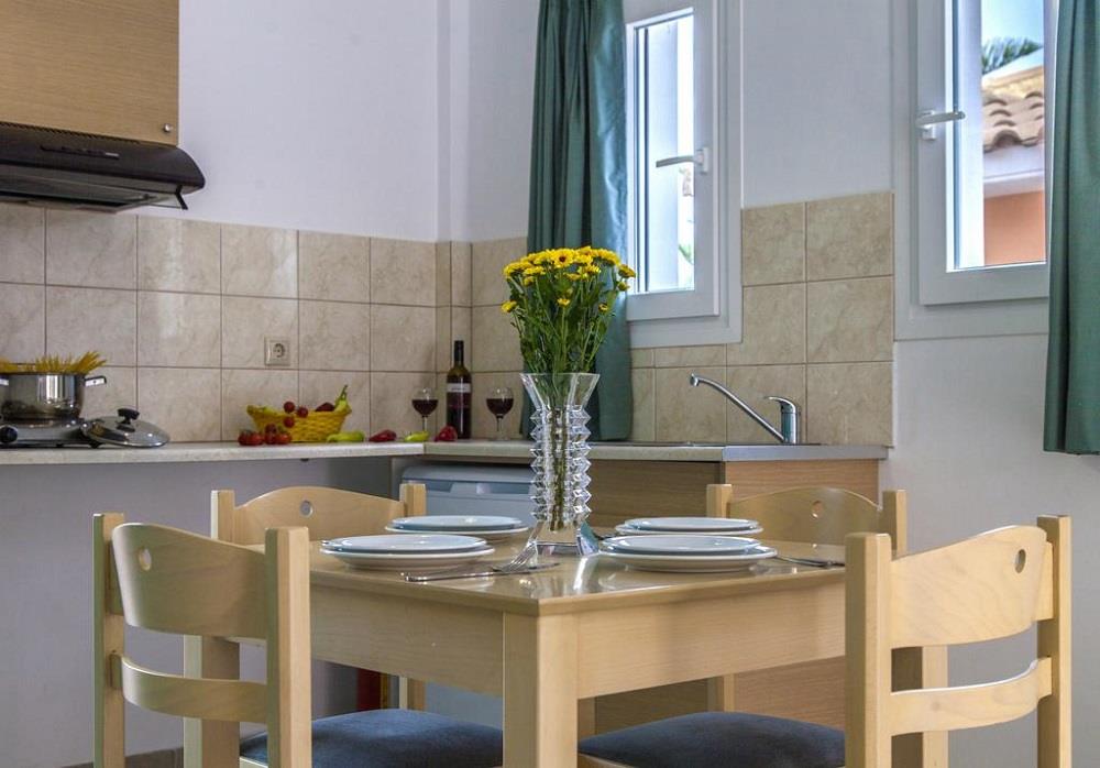 double room - kitchen