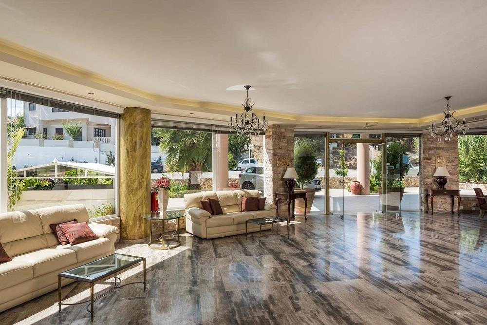 lobby - sitting area