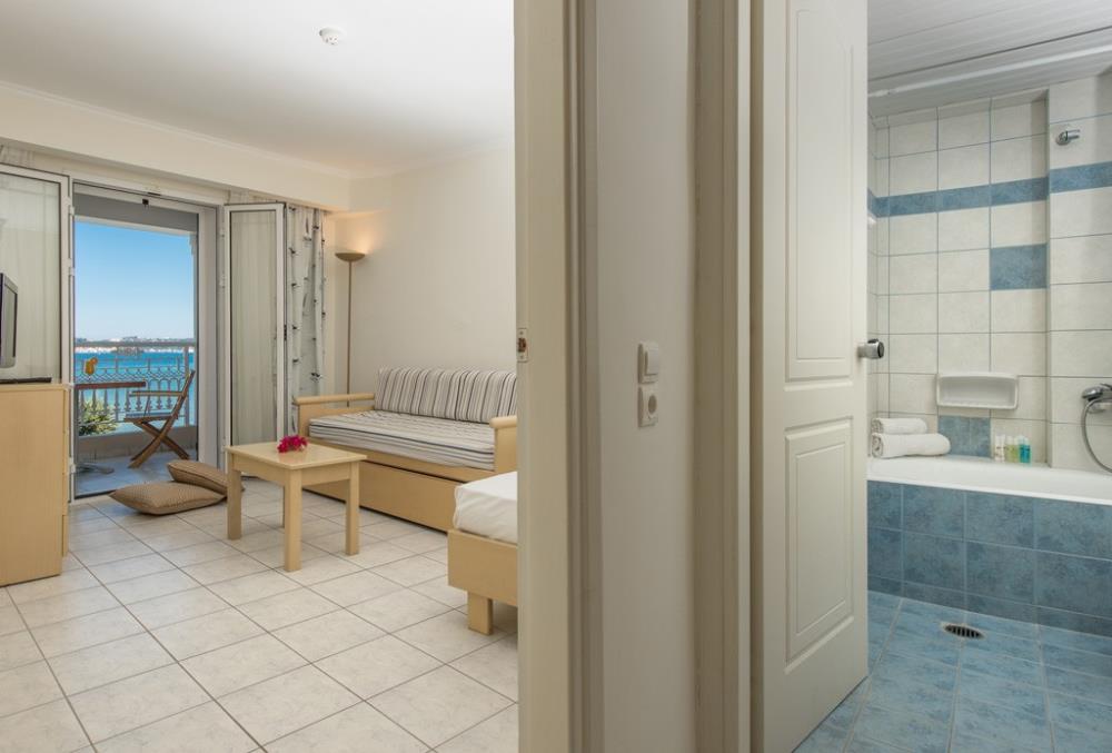 windmill-bay-apartments-2-room-3-1024x693