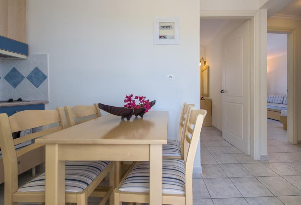 windmill-bay-apartments-2-room-2-1024x696