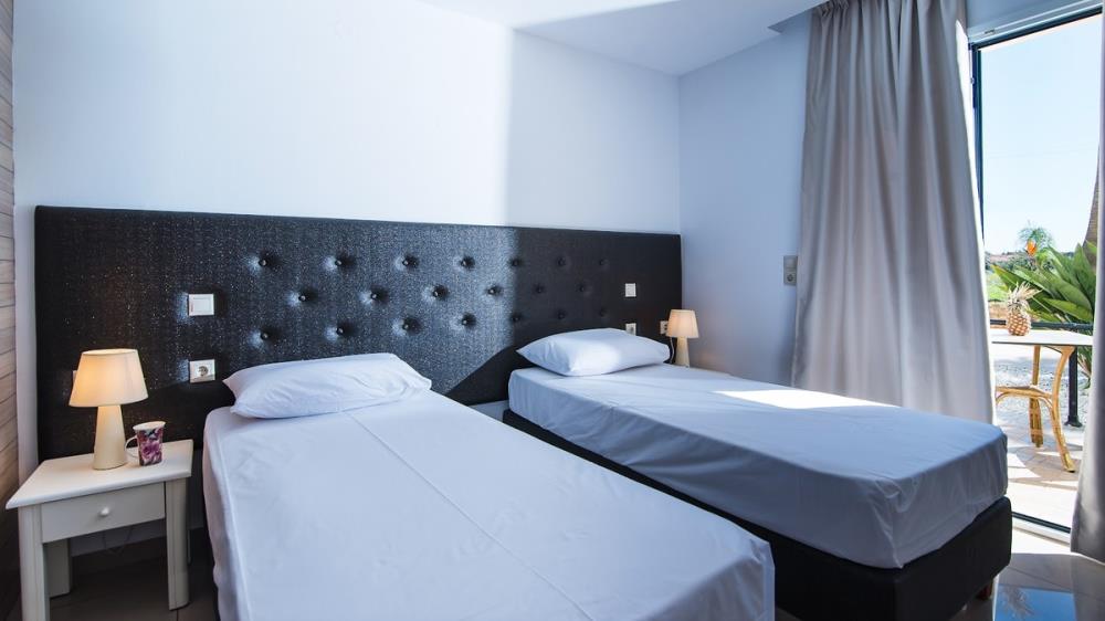 Superior One Bedroom Apartment 18