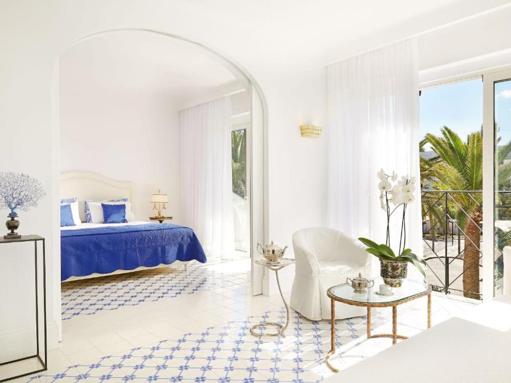 Family Suite Main House2