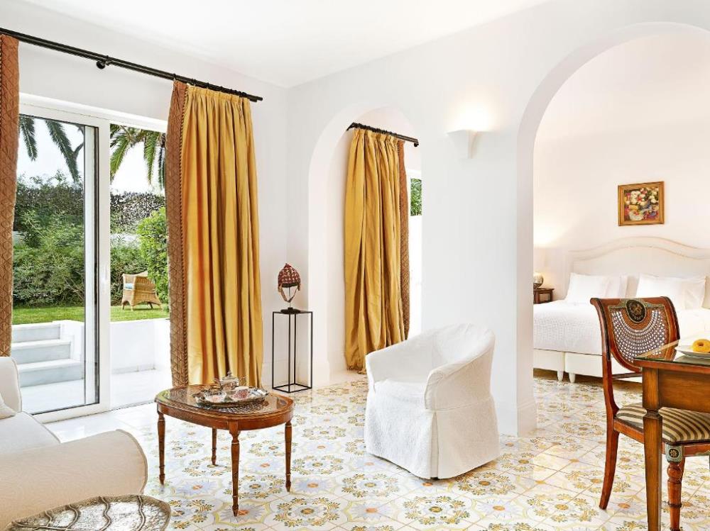 Open Plan Bungalow Suite3