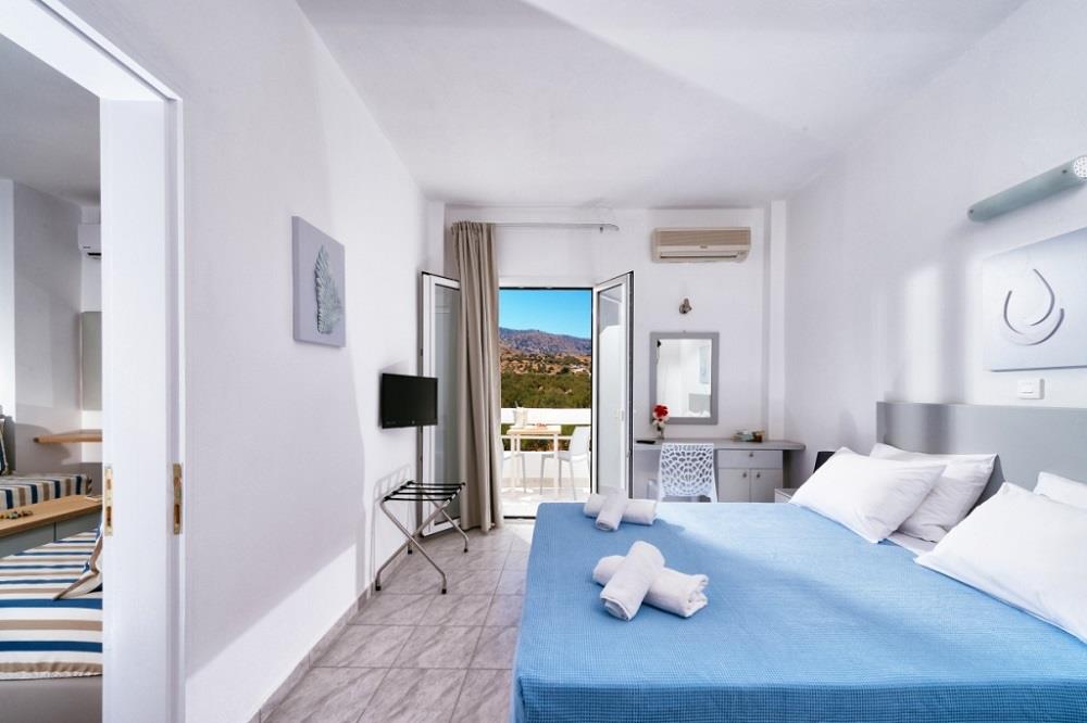 Family Suite Mountain-Street View