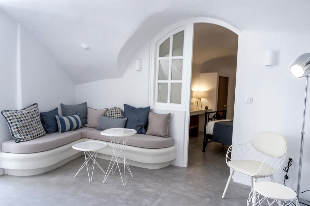 _CAVE_GRAND_SUITE_WITH_PRIVATE_H_9596