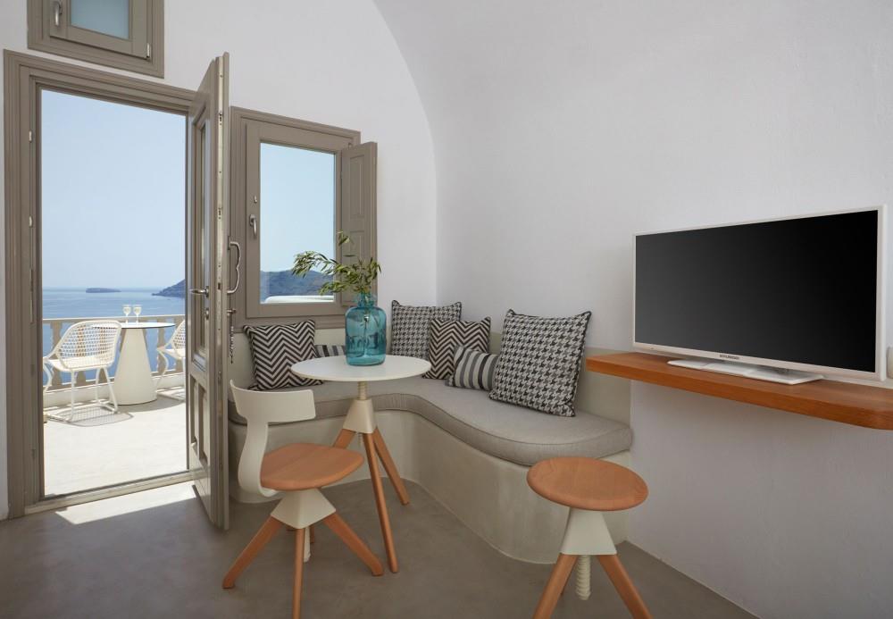 EXECUTIVE_CAVE_SUITE_WITH_PRIVAT_8244