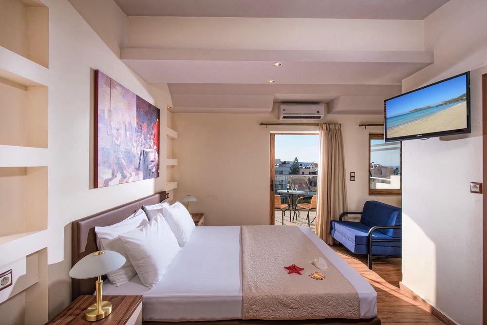 Superior Double Room, Terrace, Partial Sea View