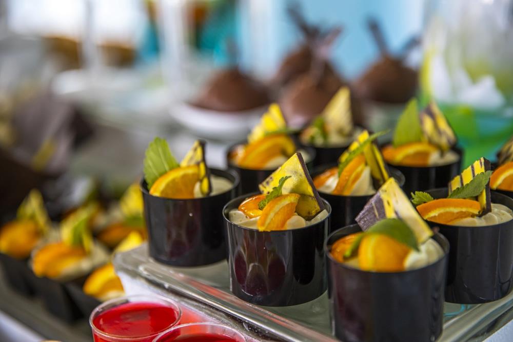 Restaurants & Bars 14