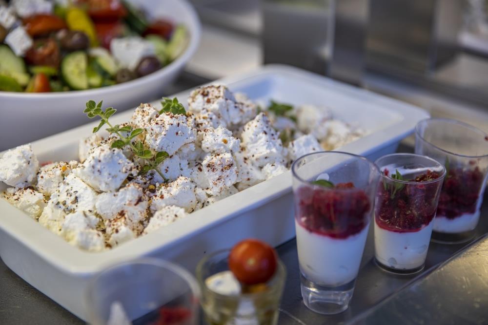 Restaurants & Bars 10