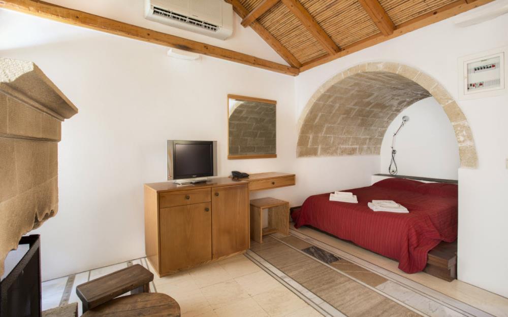 Premium Double Room b