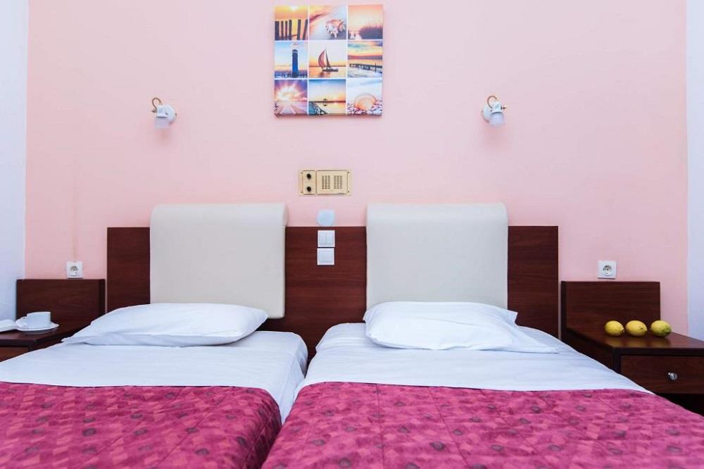 superior one-bedroom apartment - 4 adults