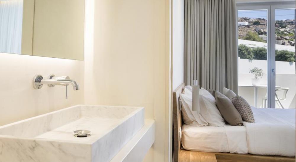 Suite Full Frontal Sea View