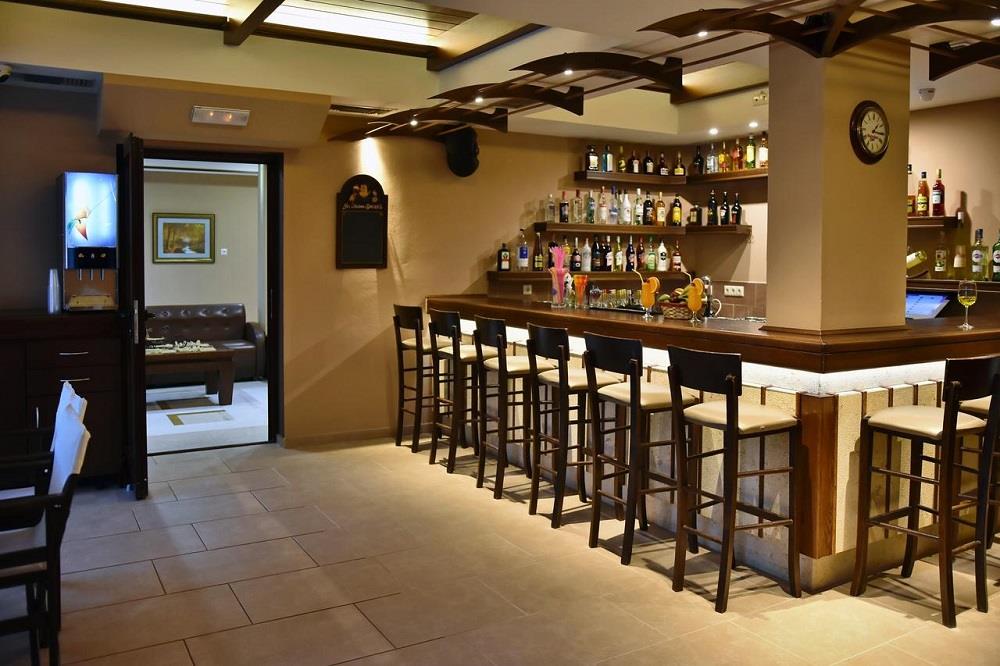 bar