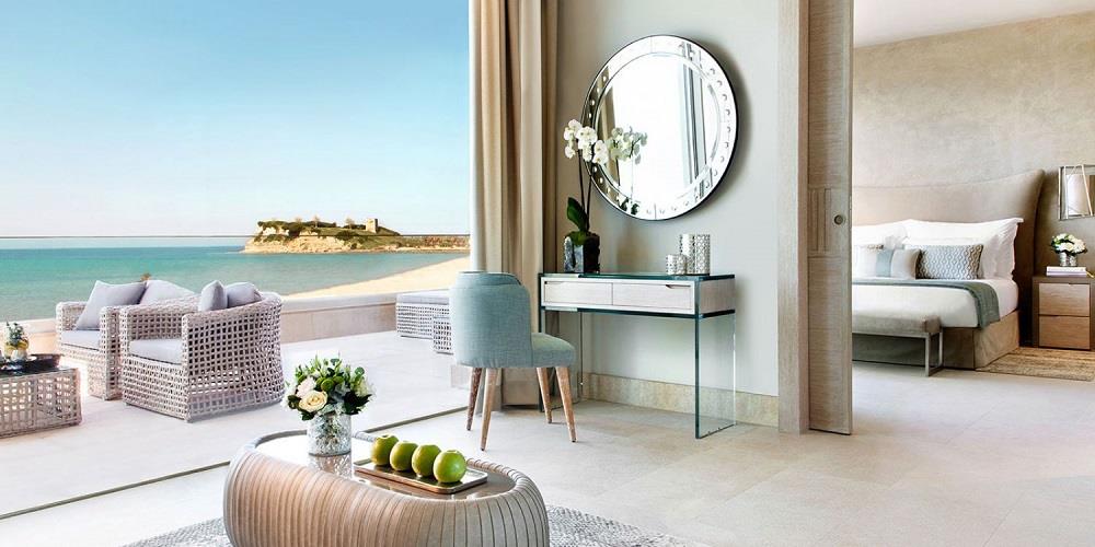 deluxe one bedroom suite grand cony beach front