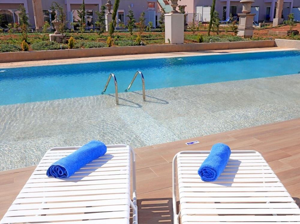 terrace superior swim up