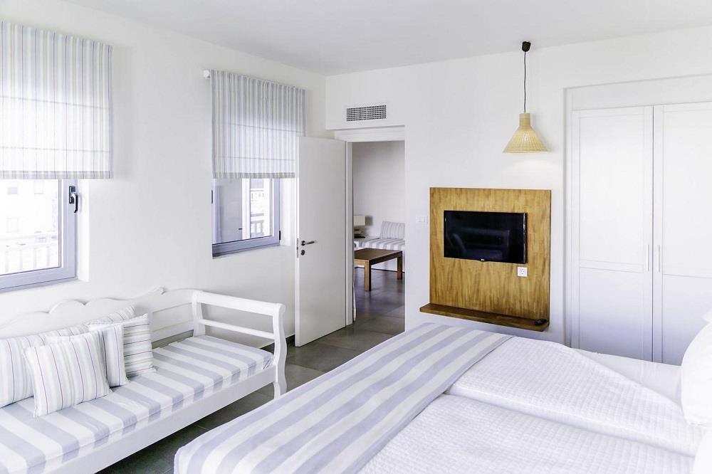 Superior family room