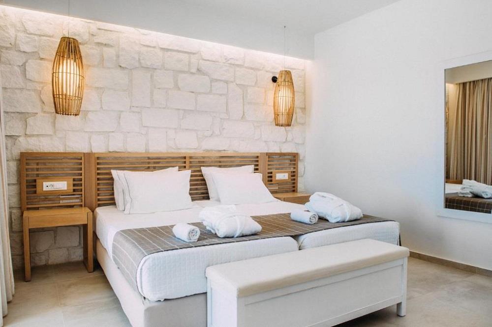 superior family room