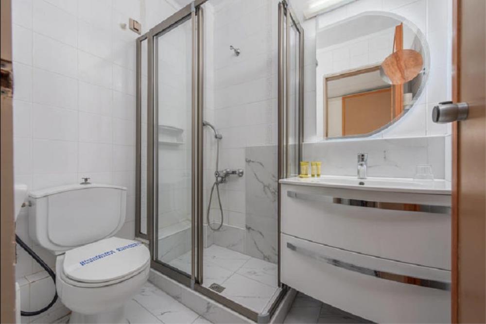 bathroom standard room